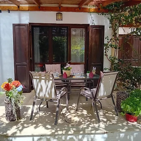 בית נופש Katerina's Seaside *